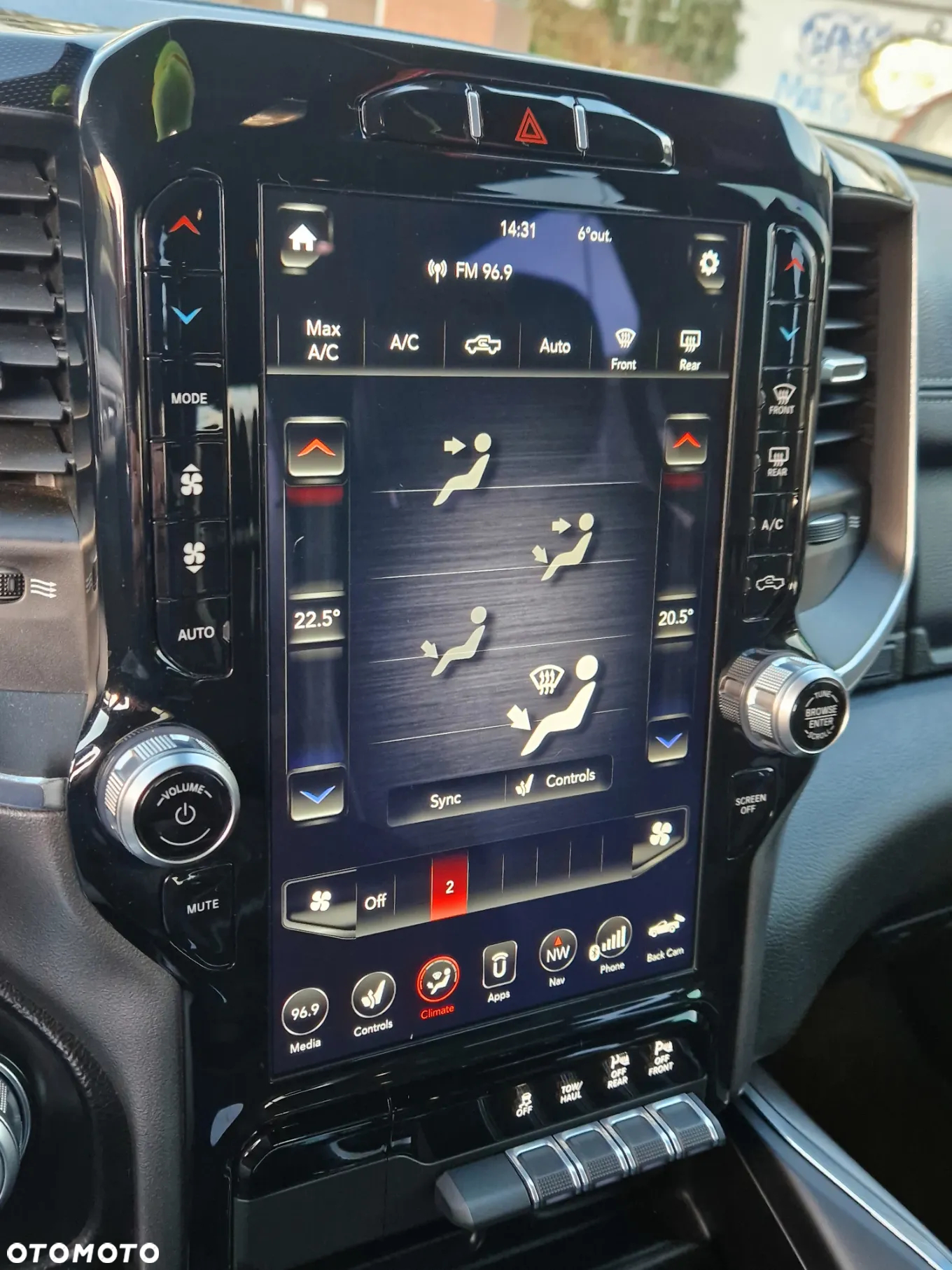 Dodge RAM 1500 5.7 4x4 - 14