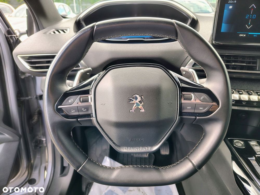 Peugeot 3008 1.2 PureTech Active Pack S&S EAT8 - 17