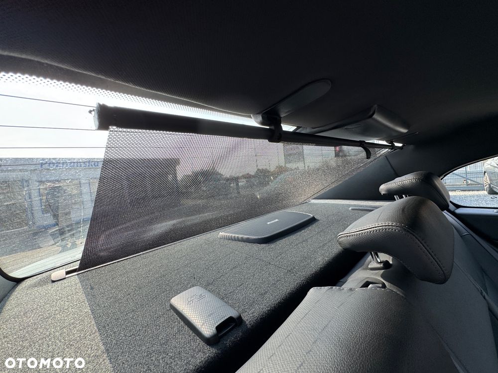 Renault Latitude - 17