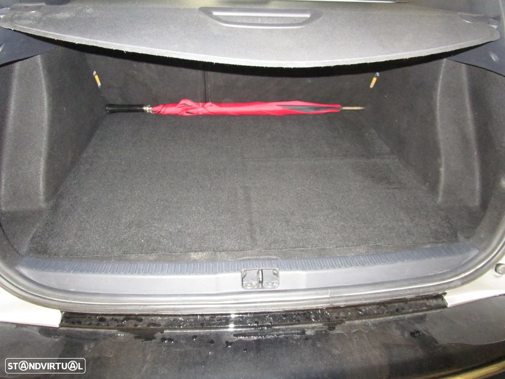 Renault Clio Sport Tourer 1.2 TCe GT Line - 29