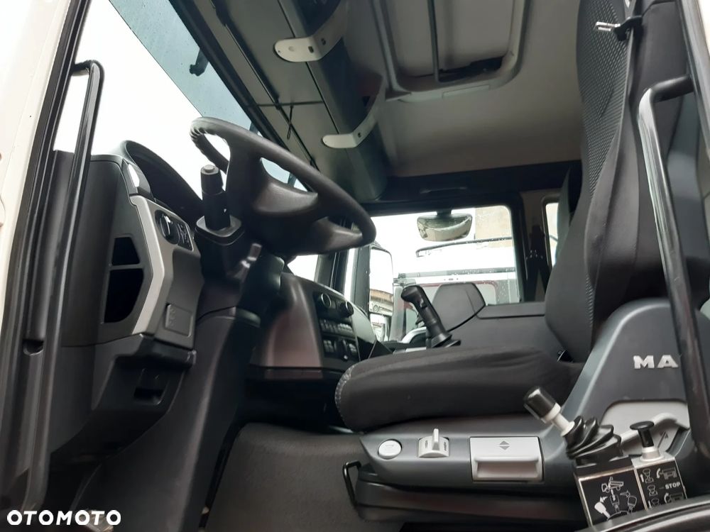 MAN TGS 35.400 EURO5 8x8 2012 BORDMATIC manual z Niemiec - 38