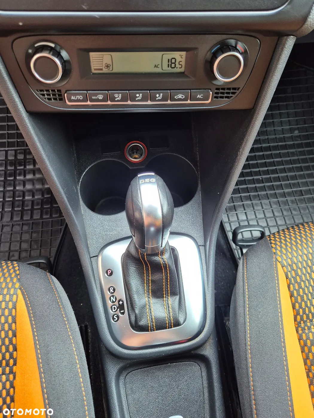 Volkswagen Polo Cross 1.2 TSI DSG - 23