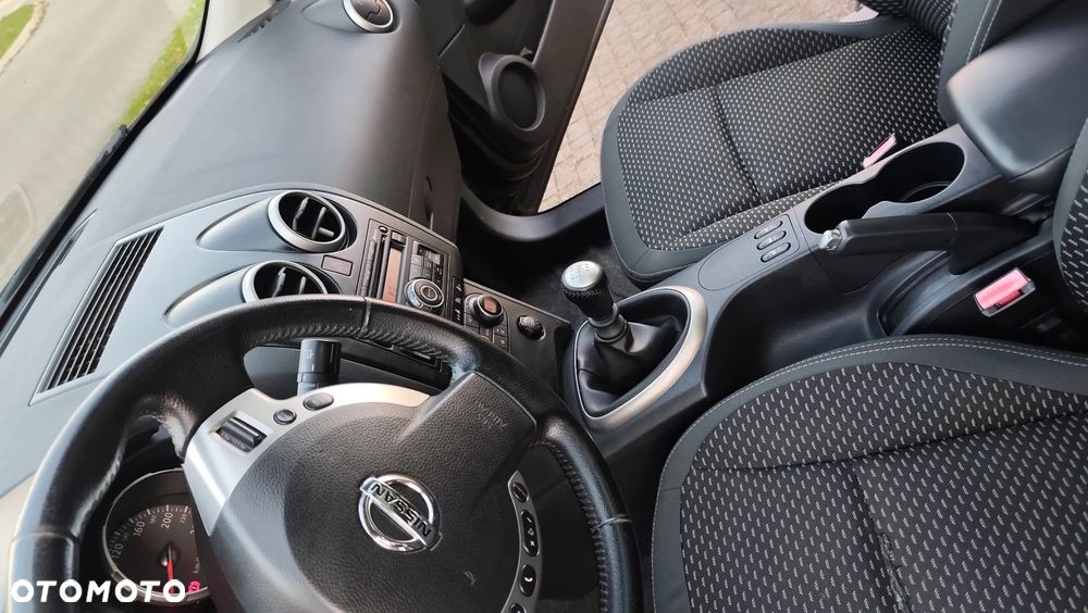 Nissan Qashqai 2.0 Visia - 6