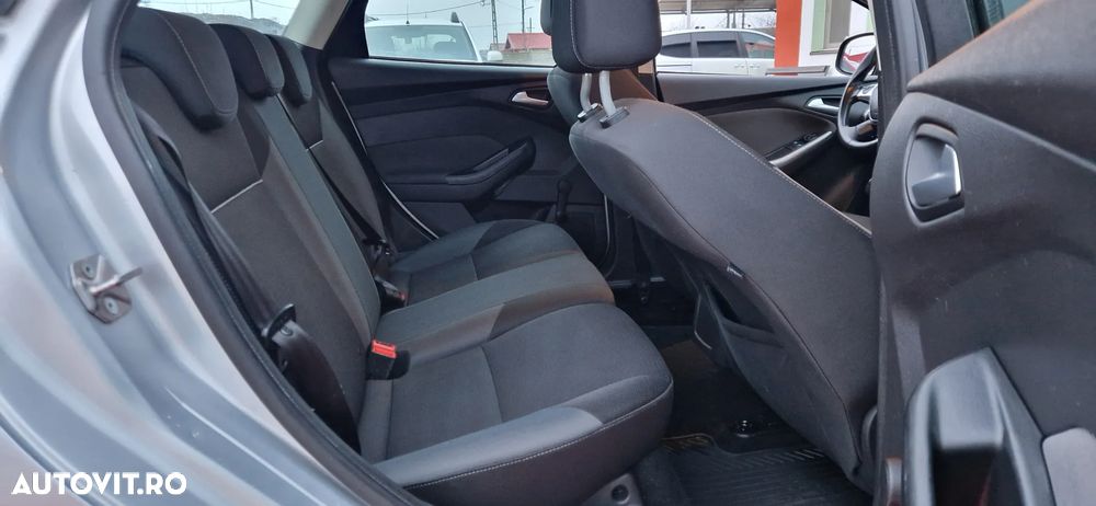 Ford Focus 1.6 TDCI DPF Trend - 24