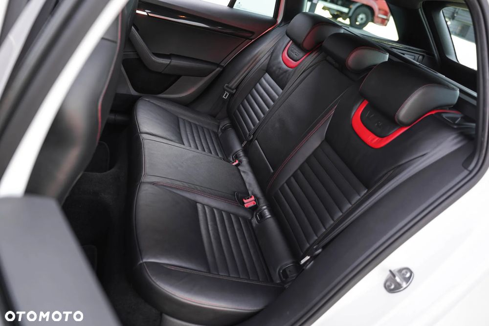 Skoda Octavia 2.0 TDI 4x4 RS DSG - 19
