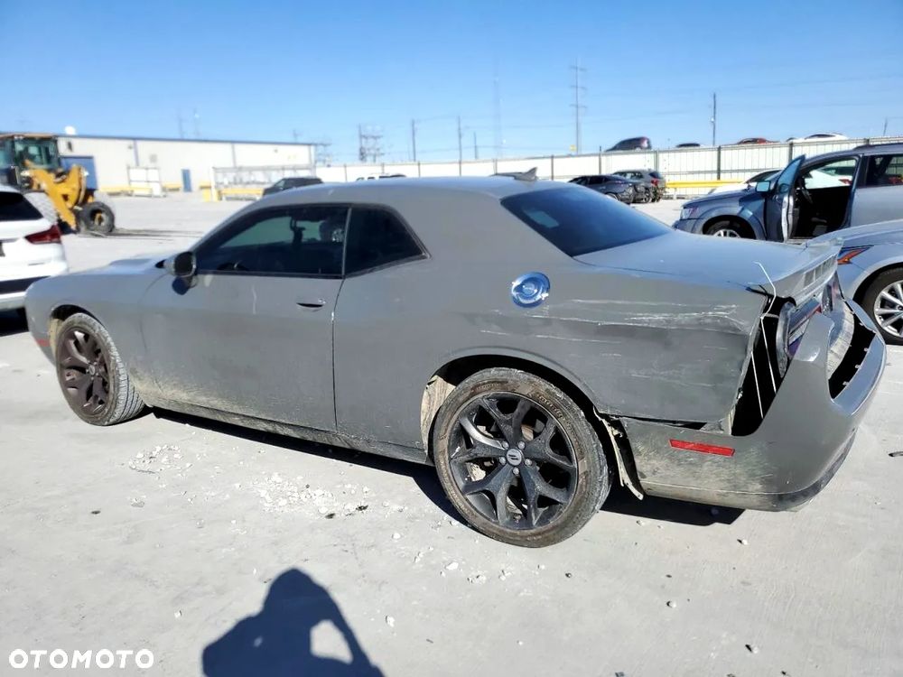 Dodge Challenger - 3