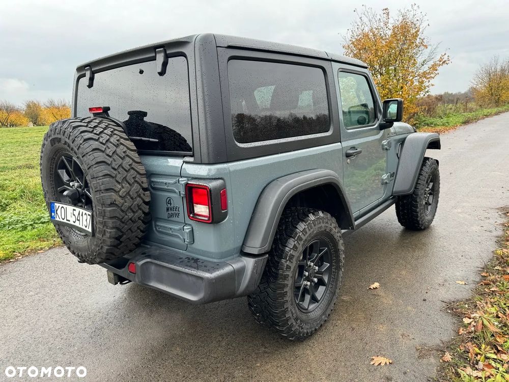 Jeep Wrangler - 5