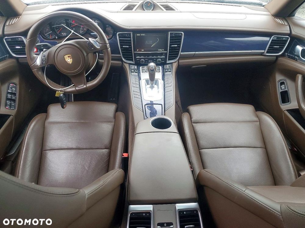 Porsche Panamera - 7