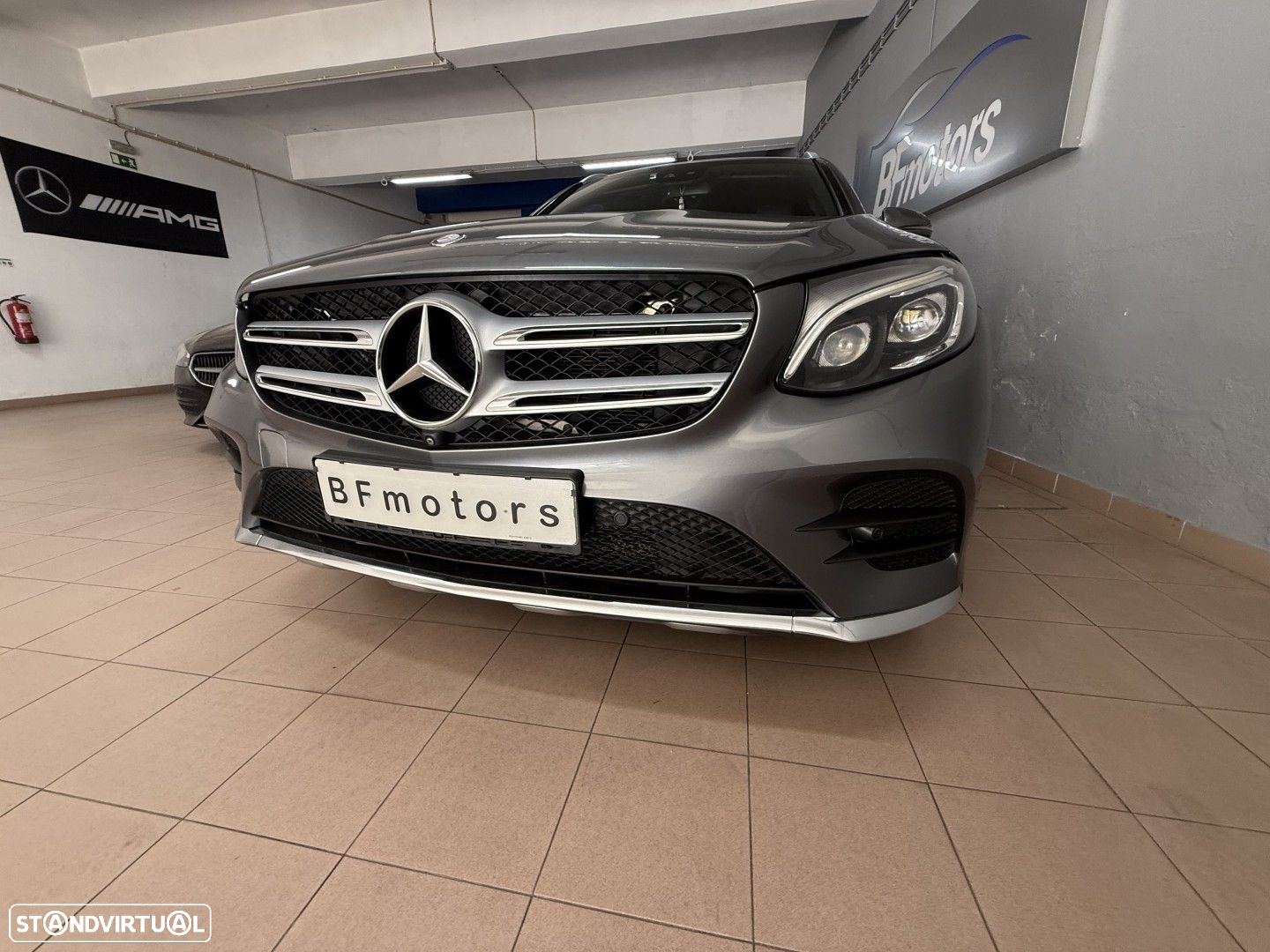 Mercedes-Benz GLC 250 d 4Matic 9G-TRONIC AMG Line - 29