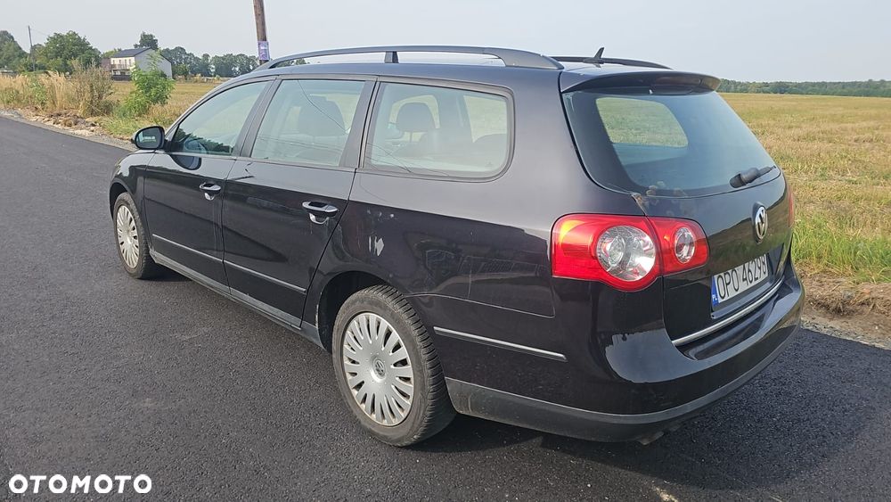 Volkswagen Passat 2.0 TDI Comfortline - 6