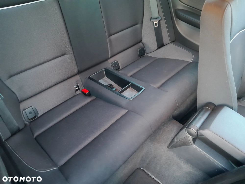 BMW Seria 1 118i Edition Sport - 21