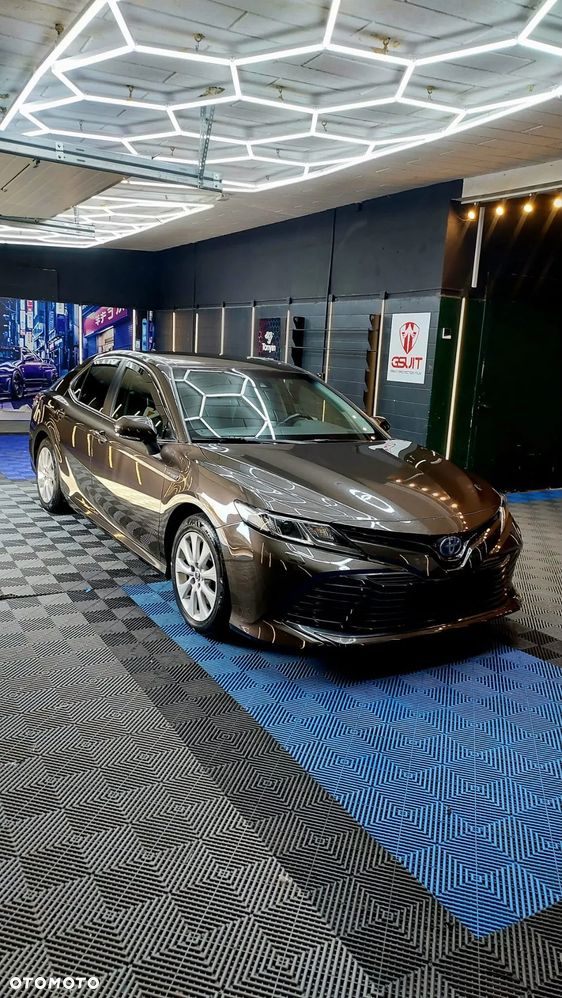 Toyota Camry 2.5 Hybrid Comfort CVT - 1
