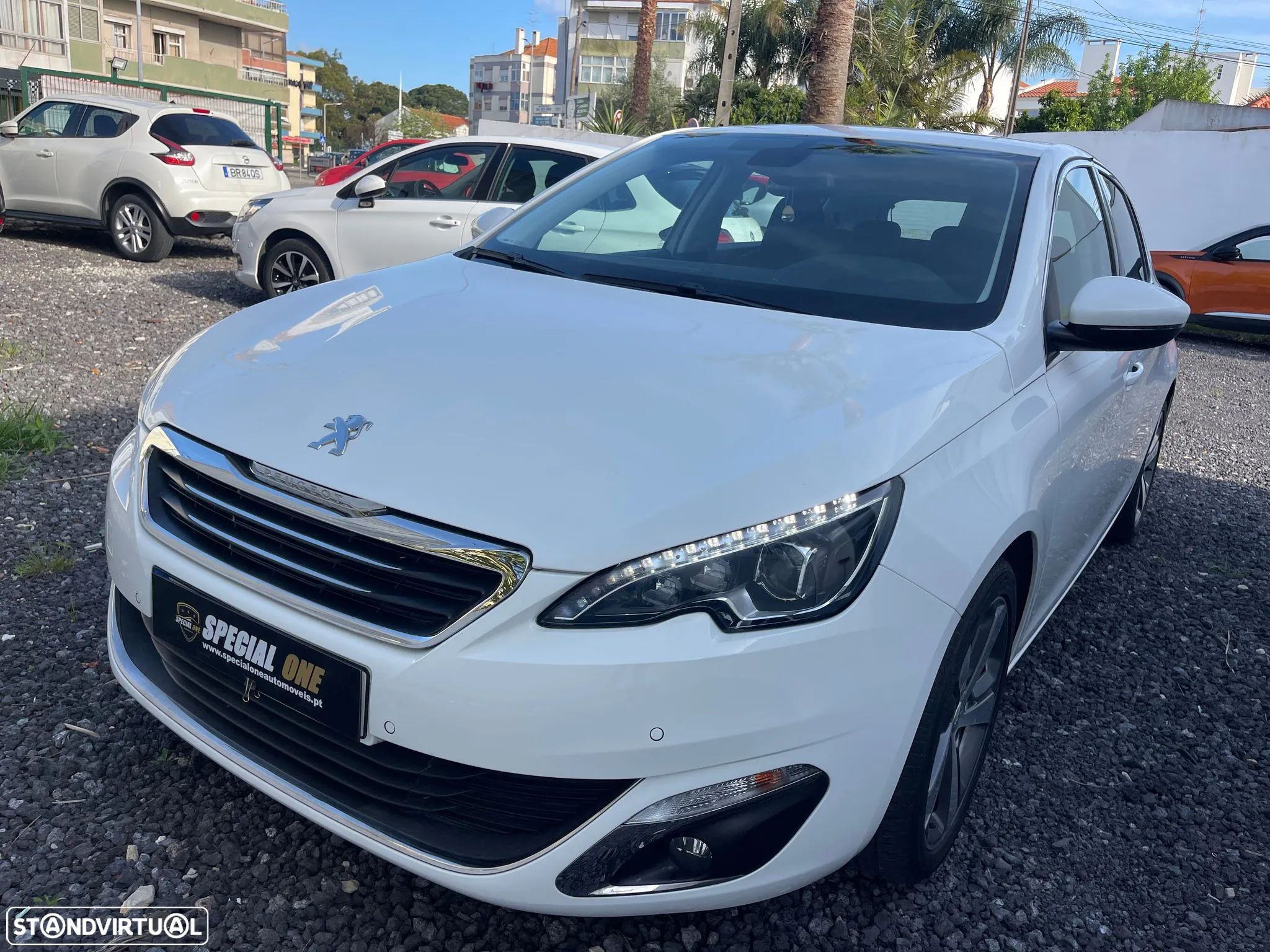 Peugeot 308 130 e-THP Stop & Start Allure - 1