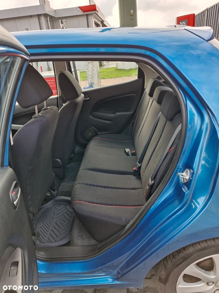 Mazda 2 - 18