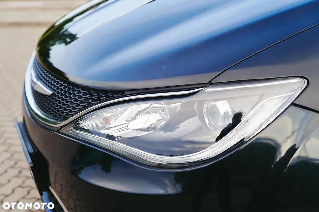 Chrysler Pacifica - 3