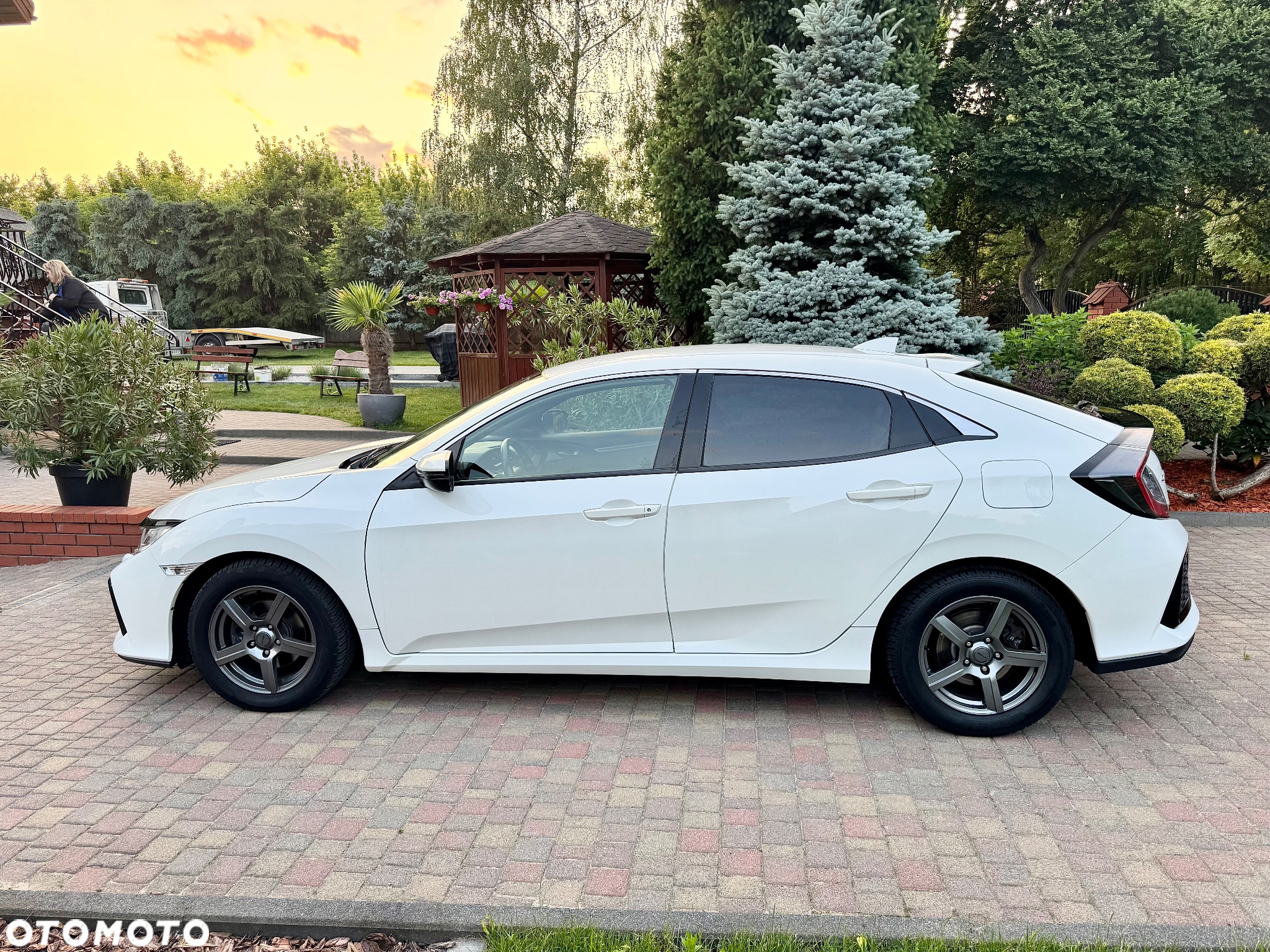 Honda Civic 1.0 T Executive (Pakiet Premium) - 2