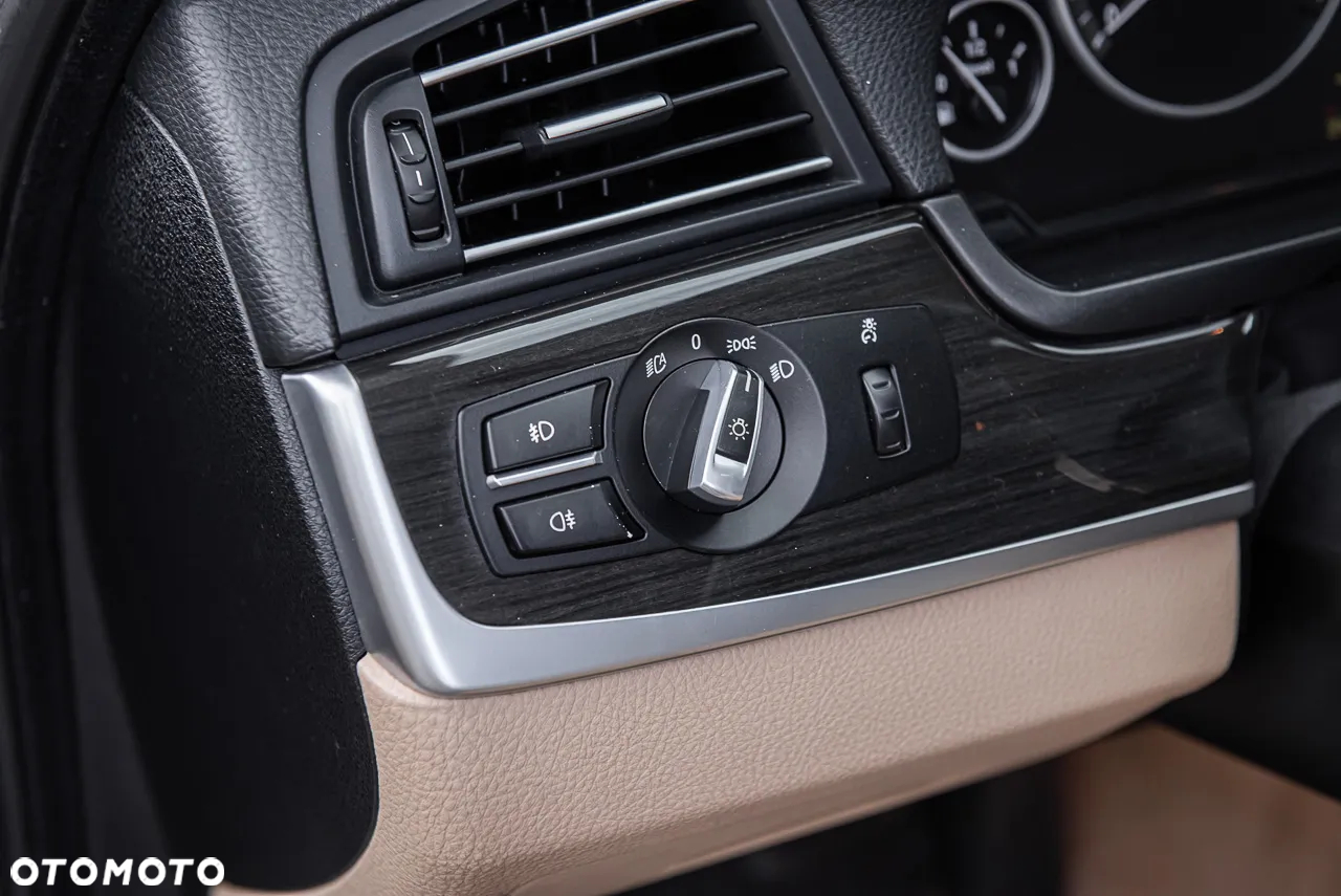 BMW Seria 5 520d Luxury Line - 18