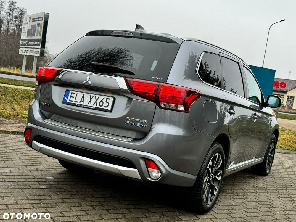 Mitsubishi Outlander - 6
