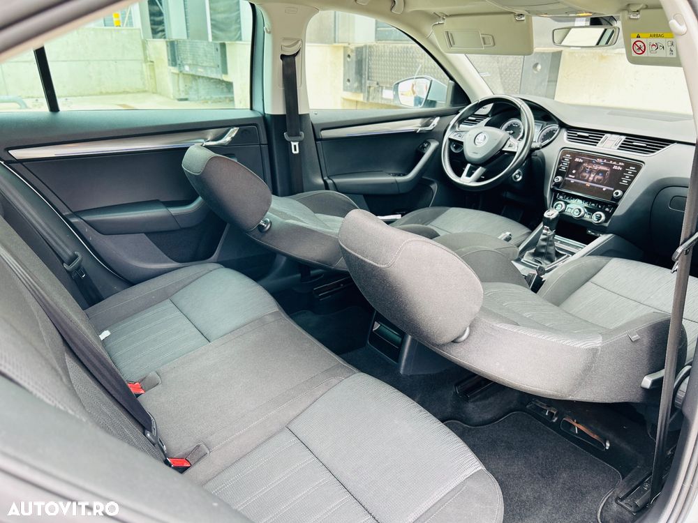 Skoda Octavia 2.0 TDI 4X4 STYLE - 6