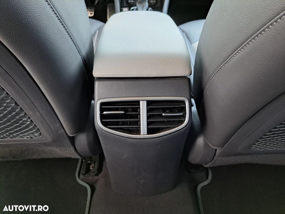 Hyundai IONIQ Plug-In Hybrid 1.6 141CP Exclusive - 21