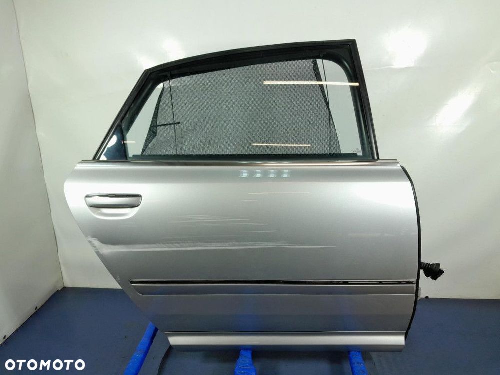 AUDI A8 D3 LONG DRZWI TYŁ PRAWE  LY7W - 1