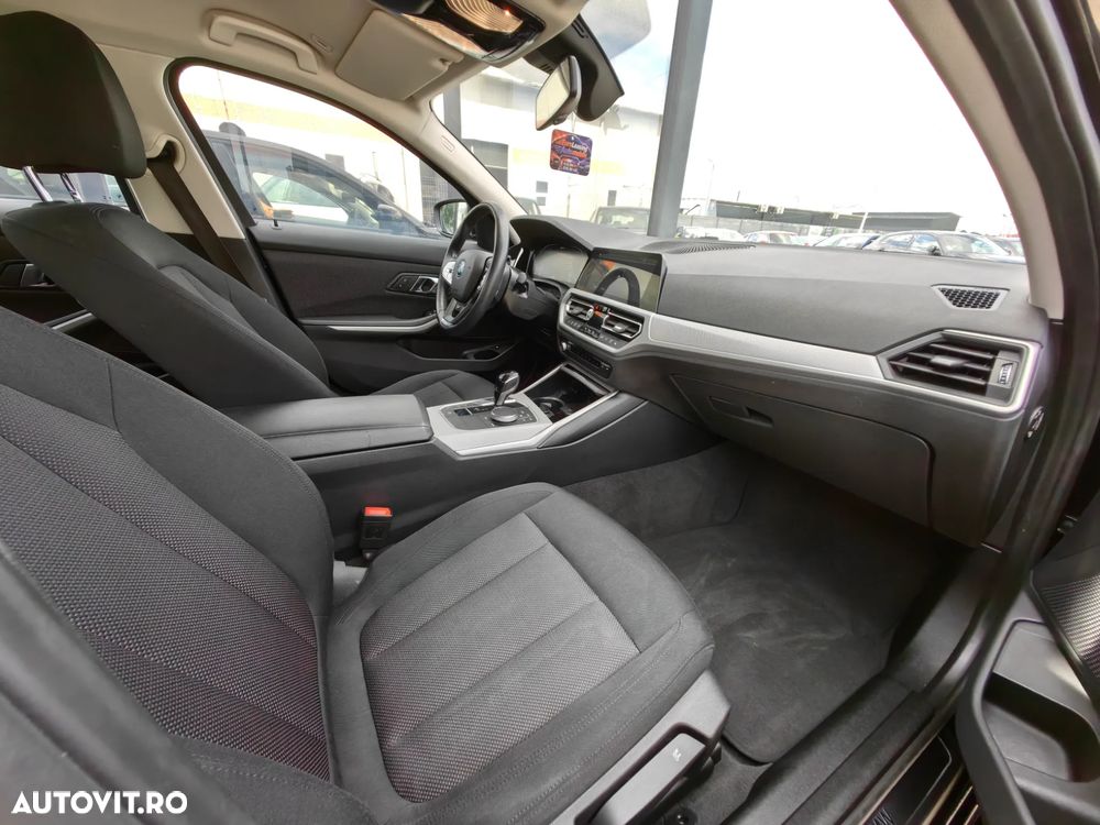 BMW 3 Series 2022 — imagine 19