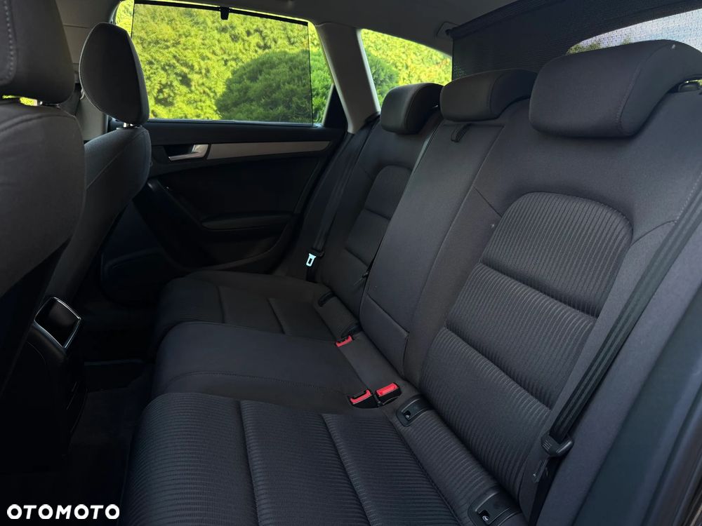 Audi A4 Avant - 9