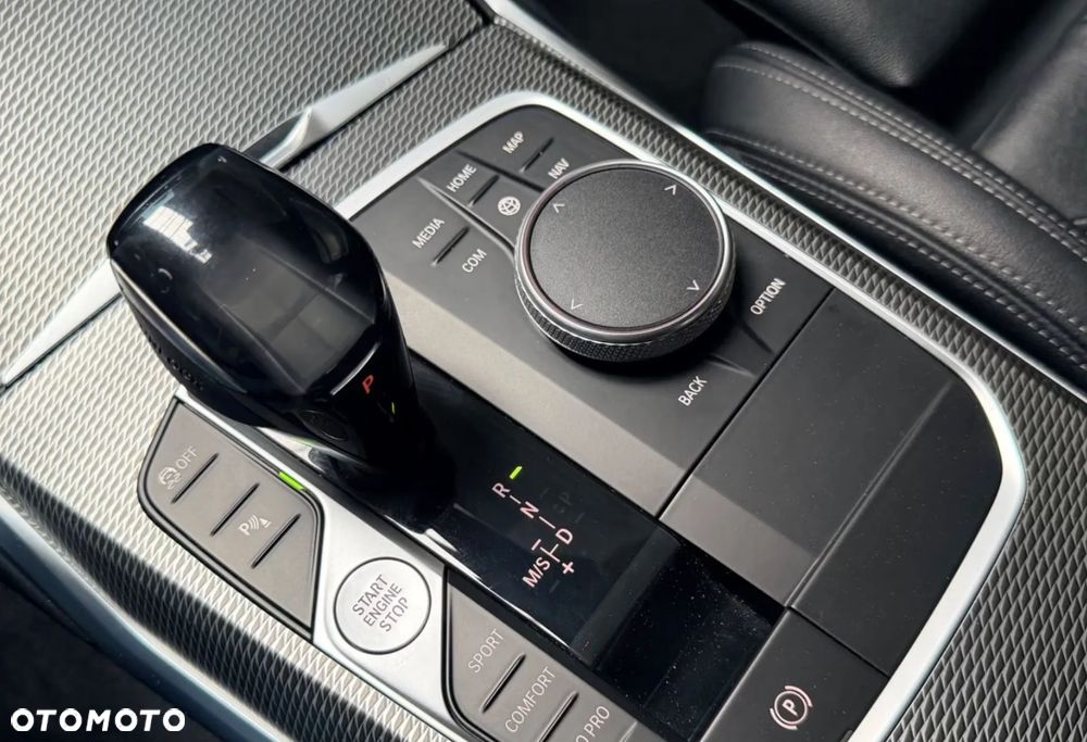 BMW Seria 3 320d Luxury Line sport - 14