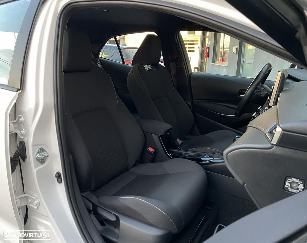 Toyota Corolla 1.8 Hybrid Comfort - 10