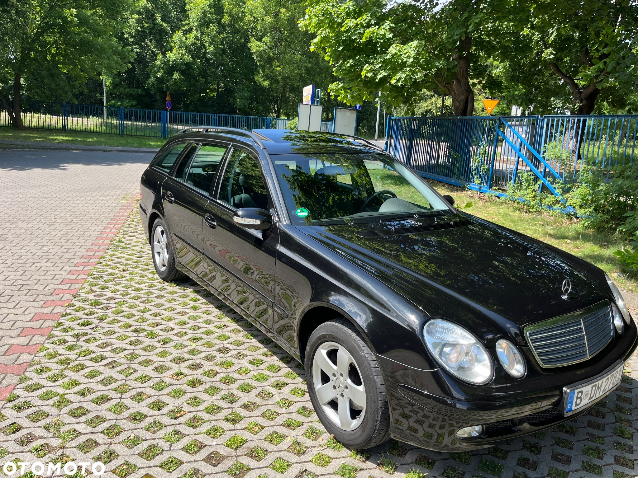 Mercedes-Benz Klasa E 200 T Kompressor Automatik Classic - 5