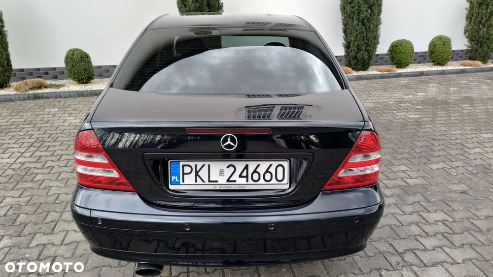 Mercedes-Benz Klasa C 180 Kompressor Avantgarde Sport Edition - 15