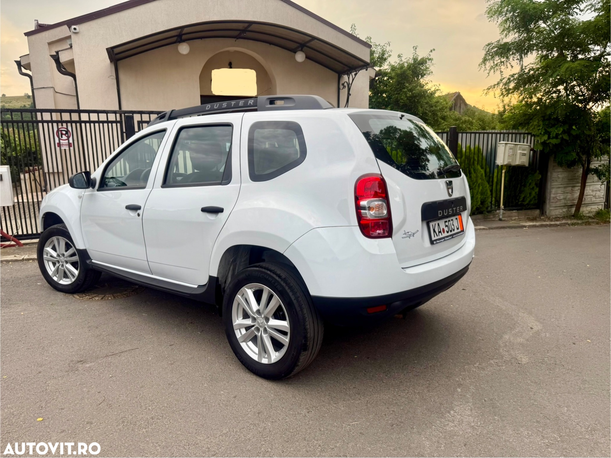 Dacia Duster SCe 115 2WD Essential - 25