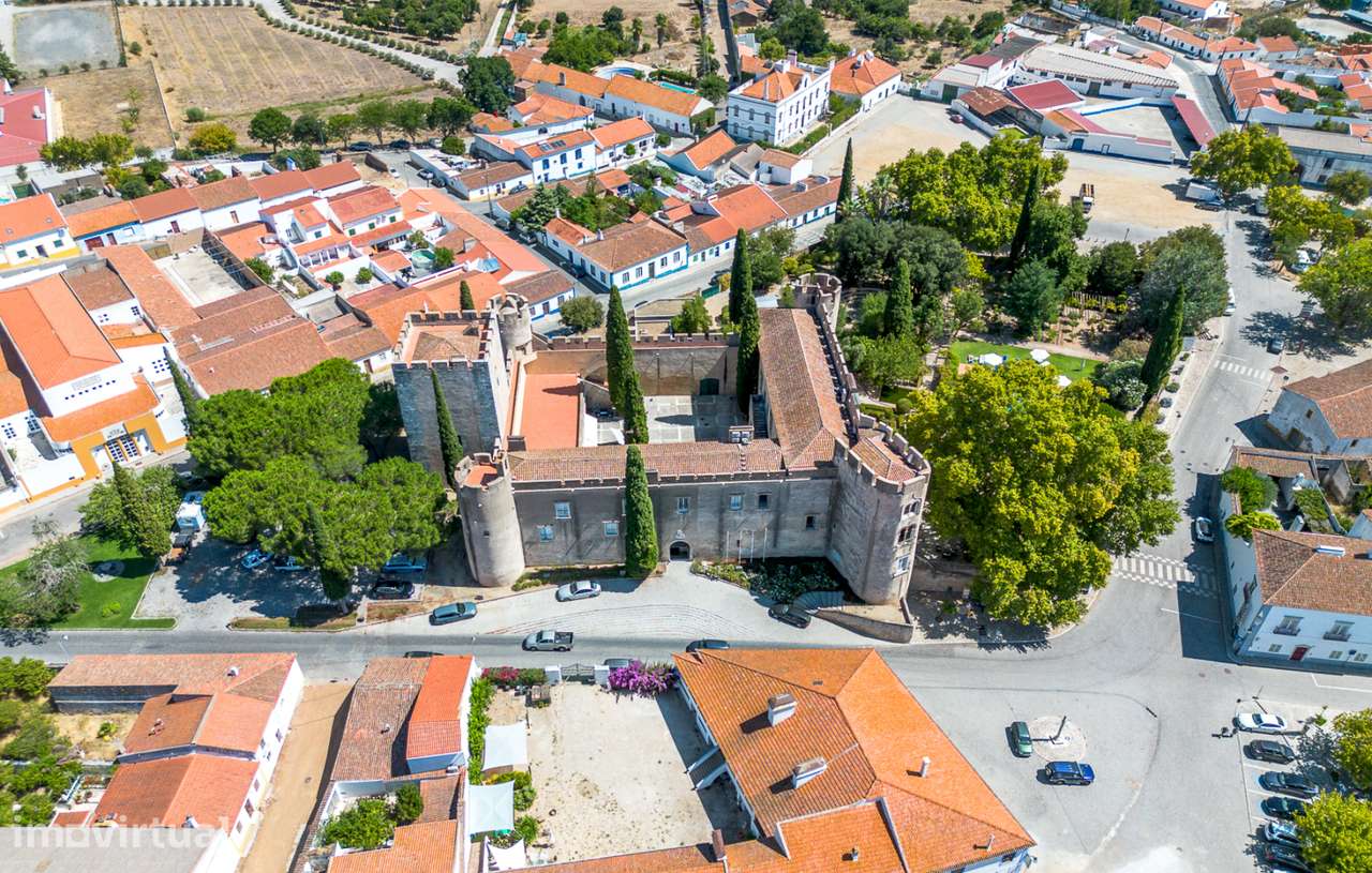 MORADIA T3 COM LOGRADOURO JUNTO AO CASTELO DE ALVITO/CENTRO HISTÓRICO - Grande imagem: 5/7