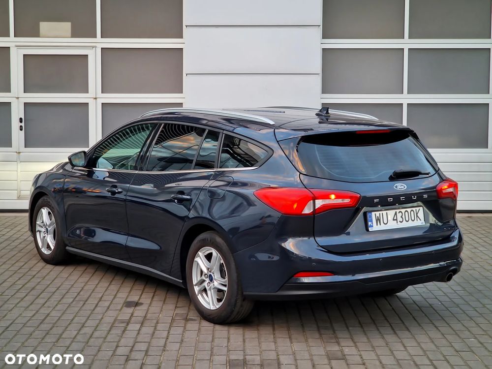 Ford Focus SW 1.0 EcoBoost Titanium - 3