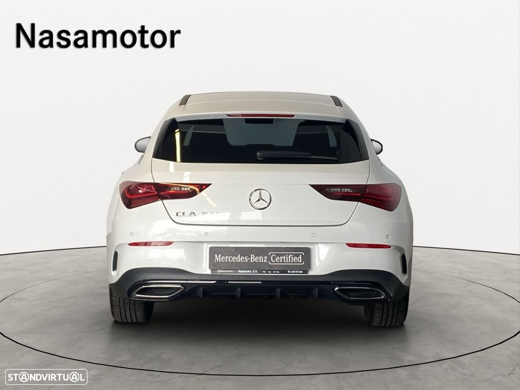 Mercedes-Benz CLA 250 e Shooting Brake AMG Line - 3