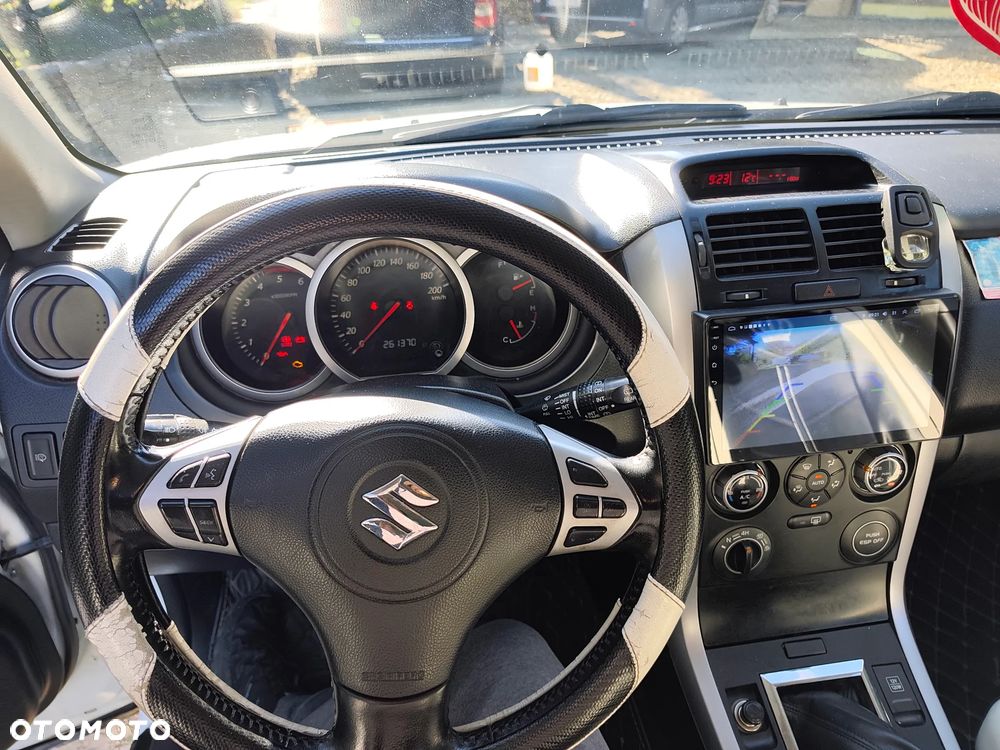 Suzuki Grand Vitara 1.9 DDiS De Luxe - 14