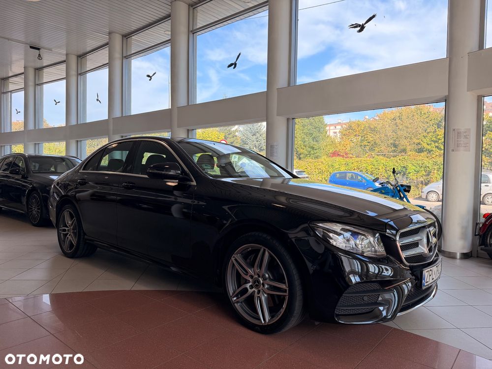 Mercedes-Benz Klasa E 220 d 4-Matic 9G-TRONIC - 11