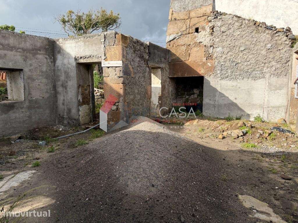Moradia T2 para recuperar com vista mar - Ribeirinha - Grande imagem: 5/19