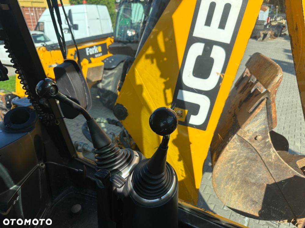 JCB 3CX Sitemaster Plus 92hp manual - 14