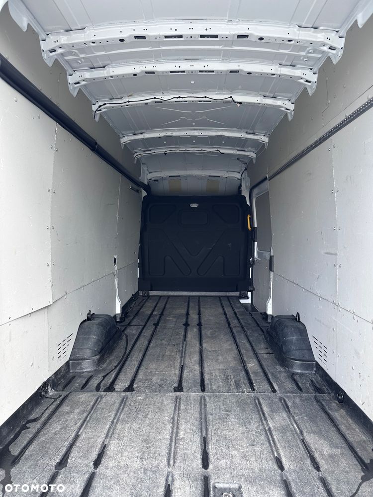 Ford Transit - 8