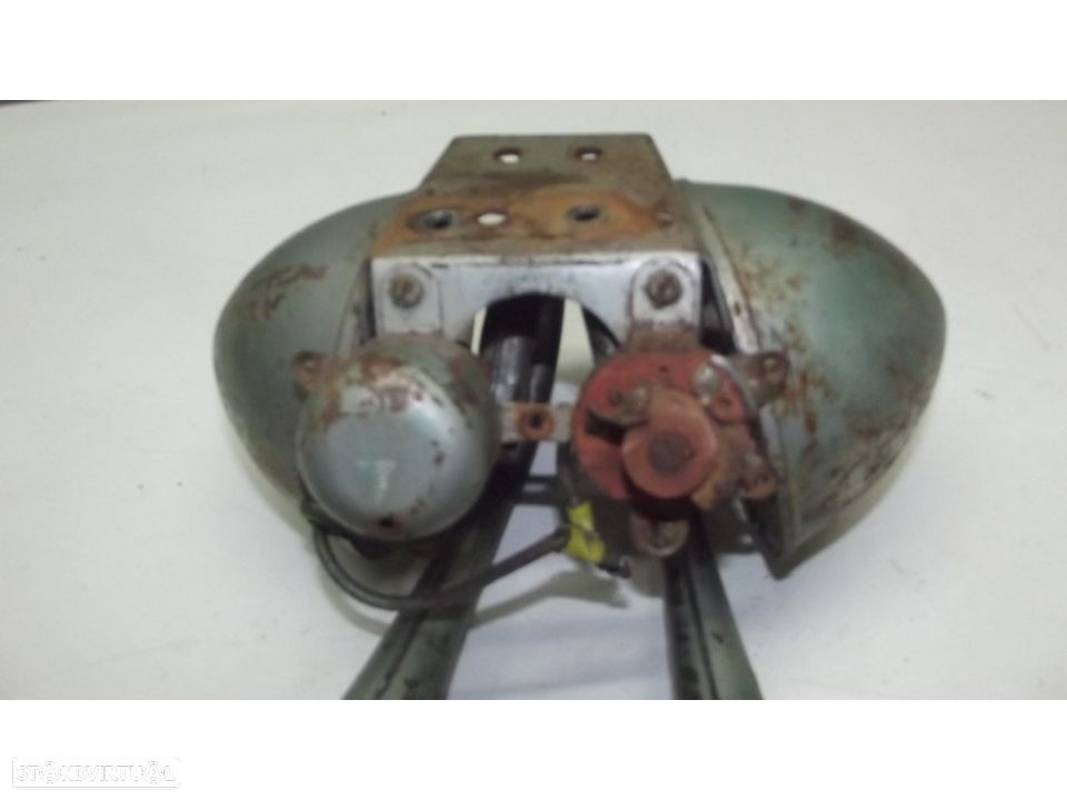 Jogo de buzinas muito antigas de 6 V a funcionar - 3