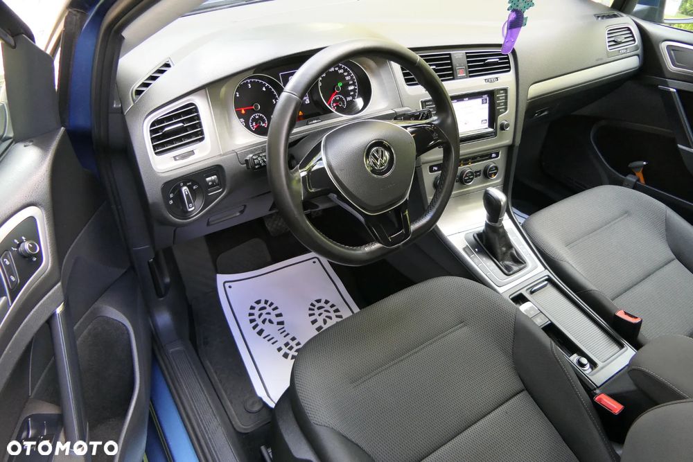 Volkswagen Golf 1.6 BlueTDI DSG Comfortline - 19