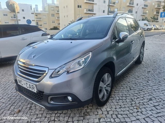 Peugeot 2008 1.6 e-HDi Allure - 4