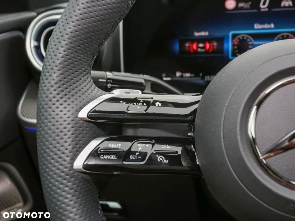 Mercedes-Benz CLE 300 4Matic 9G-TRONIC Edition AMG Line - 14