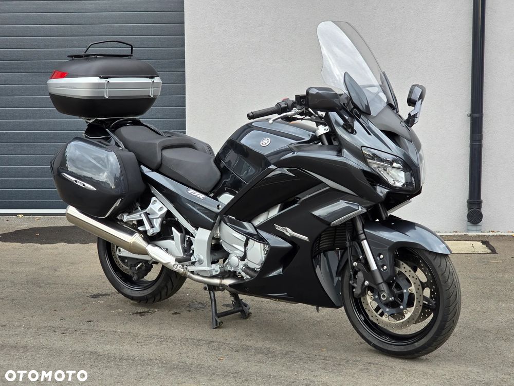 Yamaha FJR - 11