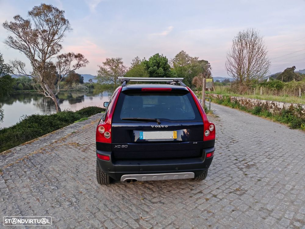 Volvo XC 90 2.4 D5 7L Nivel 3 Auto. - 2
