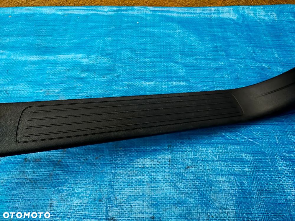 Mercedes W166 GLE Osłona Progu Prawa Lewa Przód A1666800035 A1666800135 - 11