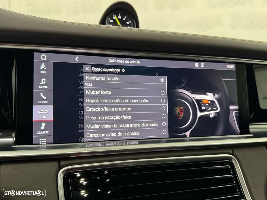 Porsche Panamera 4 E-Hybrid - 32