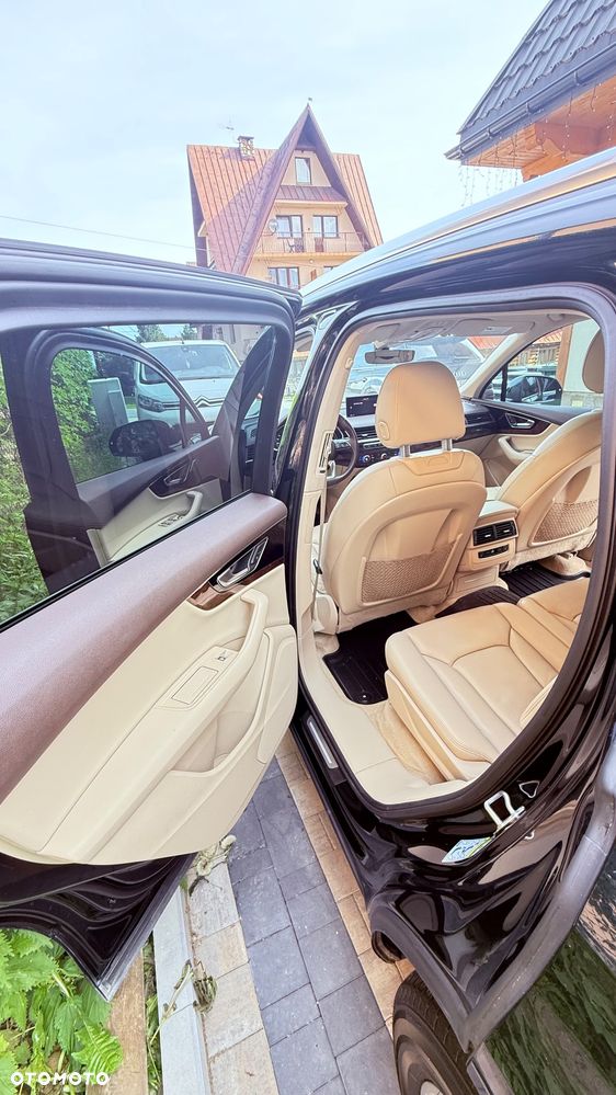 Audi Q7 - 6