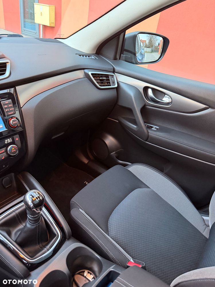 Nissan Qashqai 1.5 dCi N-Connecta - 30